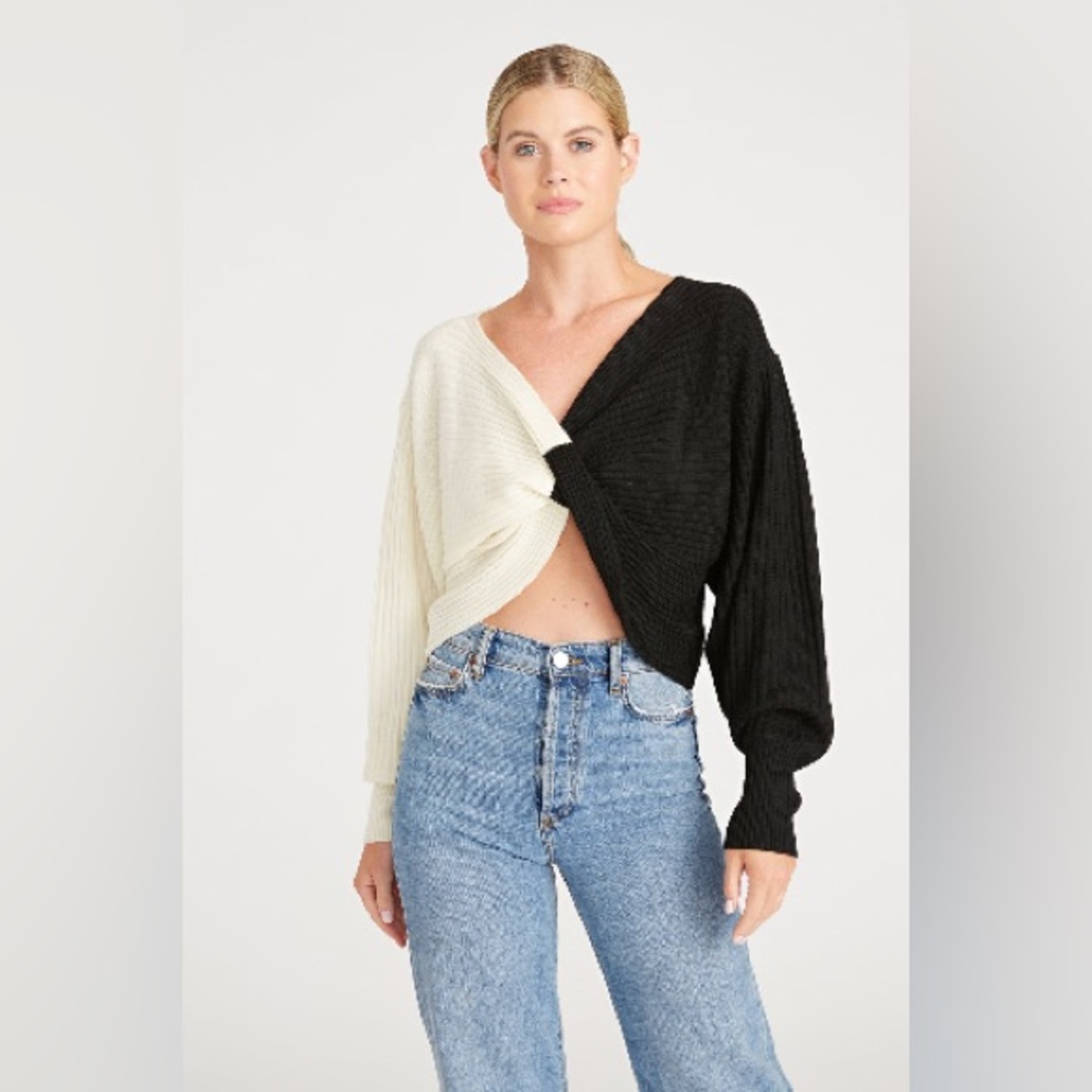 100% Merino Wool AMUR Women’s Cruz Twist Sweater Size S